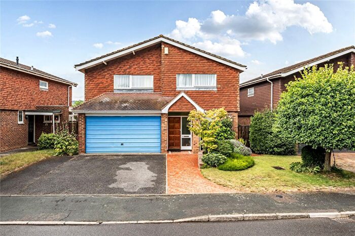 5 Bedroom Detached House For Sale In Chesterfield Drive, Sevenoaks, Kent, TN13