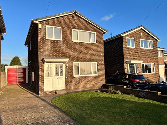 3 Bedroom Detached House To Rent In Larks Hill, Pontefract, WF8