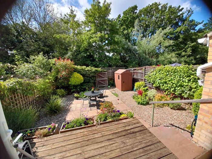 3 Bedroom Semi-Detached House For Sale In Winthrop Road, Bury St. Edmunds, IP33