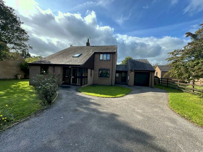 4 Bedroom Detached House To Rent In Sanigar Lane, Berkeley, GL13