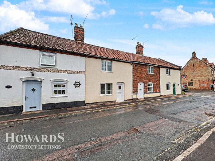 2 Bedroom Cottage To Rent In Fen Lane, Beccles, NR34