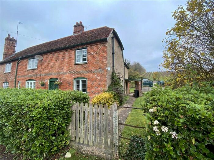 2 Bedroom End Of Terrace House To Rent In Winchester Street, Leckford, Stockbridge, Hampshire SO20