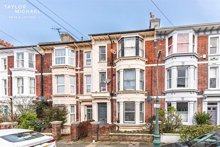 1 Bedroom Flat To Rent In Lorna Road, Hove, BN3