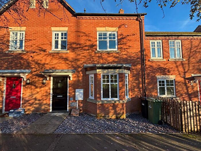 4 Bedroom Town House To Rent In Southland Drive, Bletchley, MK2