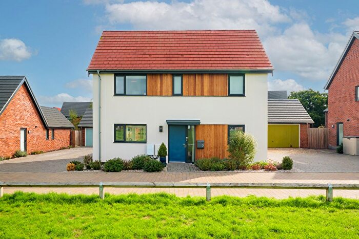 3 Bedroom Detached House For Sale In Swallowtail Way, Swaffham, PE37