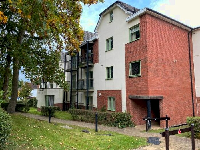 2 Bedroom Property To Rent In Muchall Road, Penn, Wolverhampton, WV4