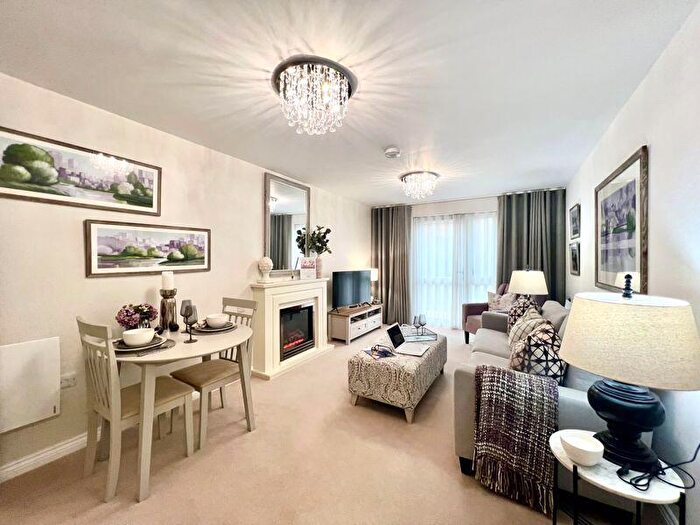 1 Bedroom Retirement Property For Sale In Orchard Lodge, Calne, SN11