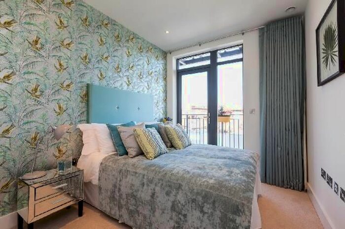 2 Bedroom Flat To Rent In Whiston Road, London, E2