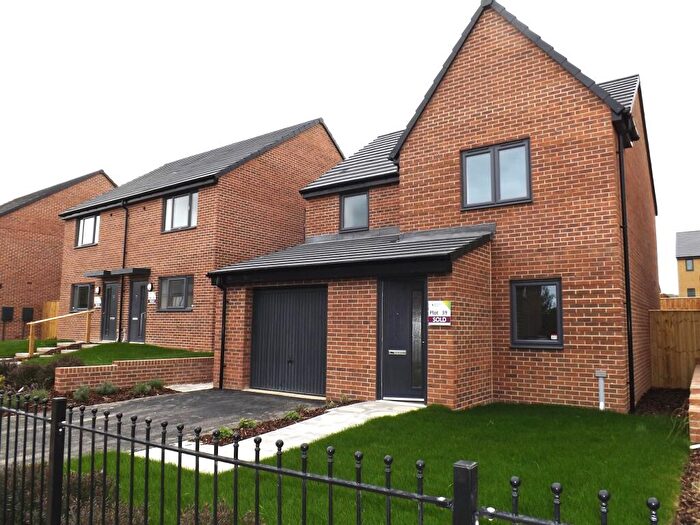 3 Bedroom Detached House To Rent In Emerald Green Grove, Thurnscoe, S63