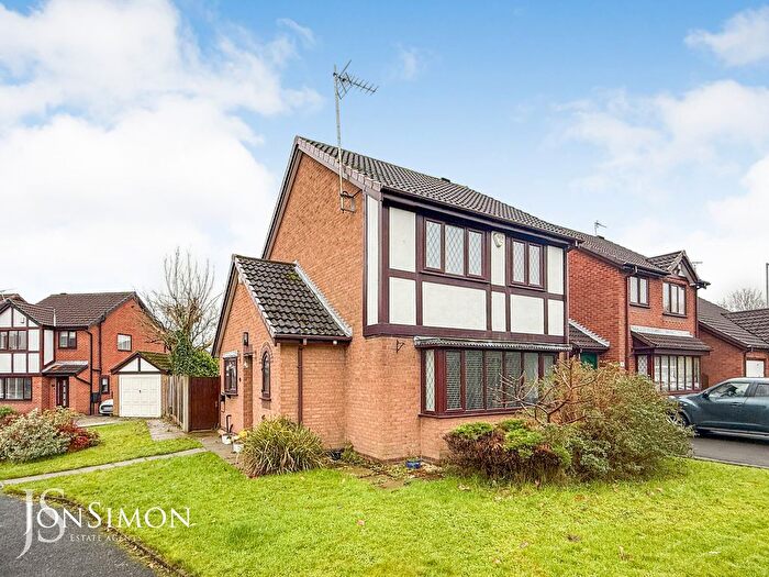 3 Bedroom Detached House For Sale In Astley Hall Drive, Ramsbottom, Bury, BL0