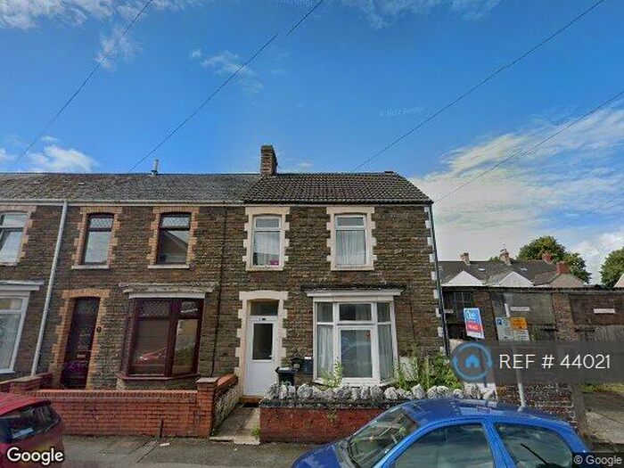 1 Bedroom Flat To Rent In Woodland Road, Neath, SA11