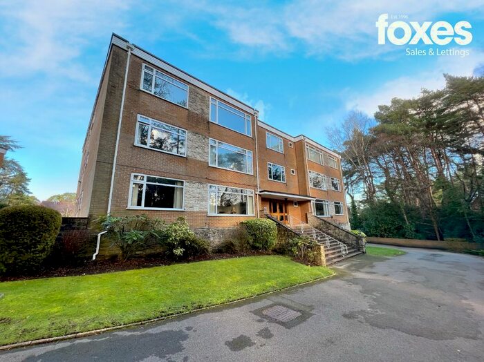 3 Bedroom Flat To Rent In Linton Lawns, Golf Links Road, Ferndown, Dorset, BH22