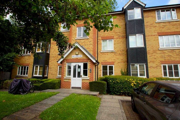 2 Bedroom Flat To Rent In Maple Lodge, Riversmeet, Hertford, SG14