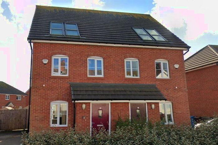 3 Bedroom Semi-Detached House To Rent In Pool Avenue, L34