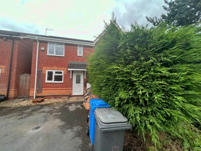 3 Bedroom Semi-Detached House To Rent In St. Marys Wharf Road, Derby, Derbyshire, DE1