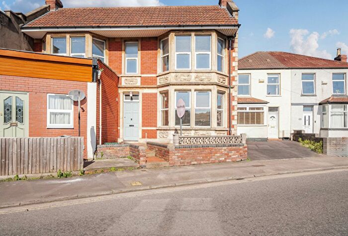 3 Bedroom Terraced House For Sale In St. Johns Lane, Bristol, Somerset, BS3