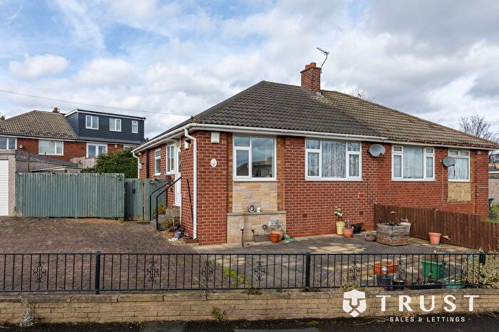 2 Bedroom Semi Detached House For Sale In Squirrel Close, Dewsbury, WF13