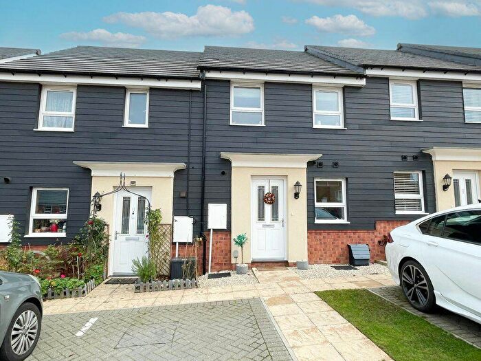 2 Bedroom House To Rent In Galton Corner, Leighton Buzzard, LU7