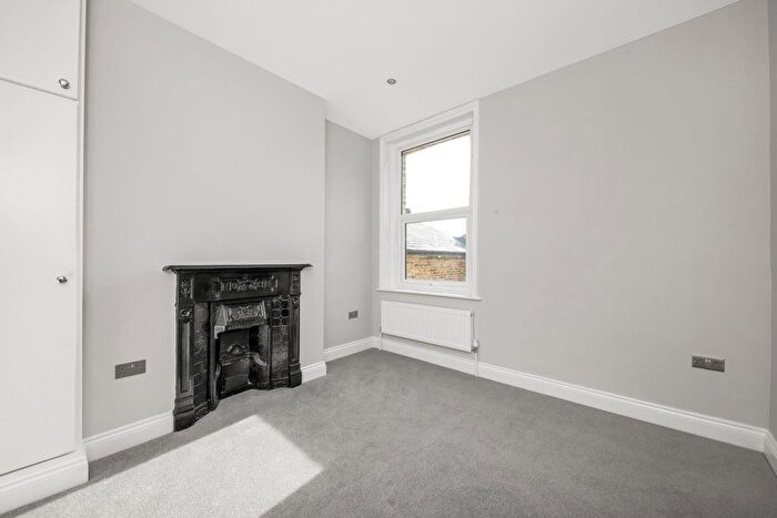 2 Bedroom Flat For Sale In Honor Oak Park, Forest Hill, SE23