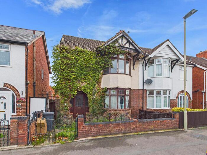 3 Bedroom Semi Detached House For Sale In Calton Road, Linden, Gloucester, GL1