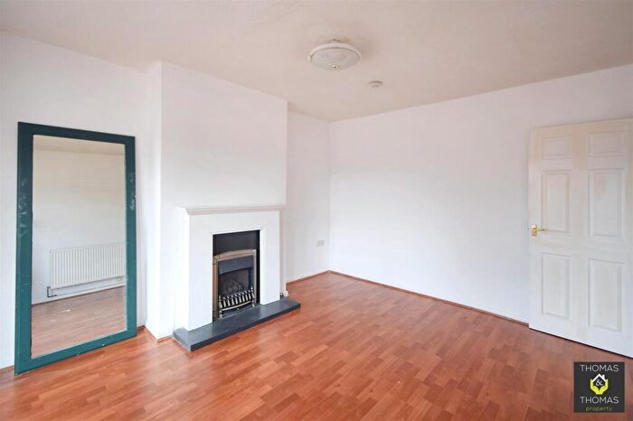 2 Bedroom Semi-Detached Bungalow For Sale In Oxstalls Drive, Longlevens, Gloucester, GL2