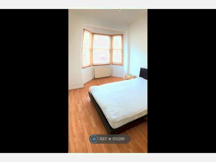 Studio To Rent In Guildford Road, Brighton, BN1