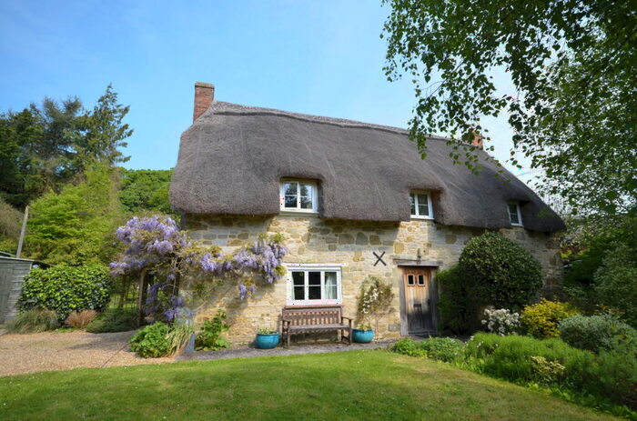 3 Bedroom Detached House For Sale In Sandhills Road, Dinton, Salisbury, Wiltshire, SP3