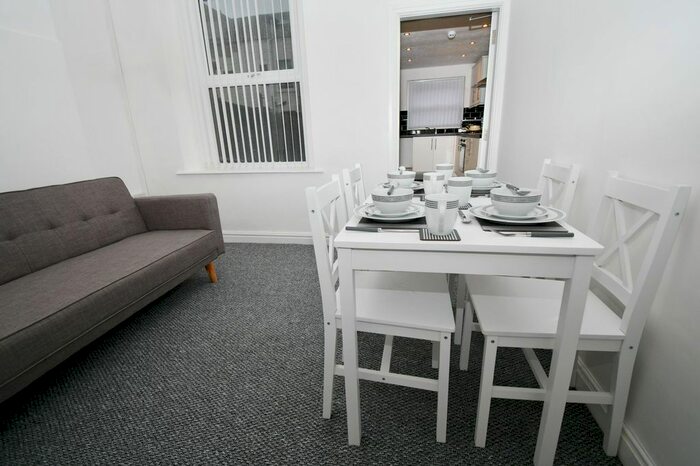 1 Bedroom Property To Rent In Broadway, Lancaster, LA1