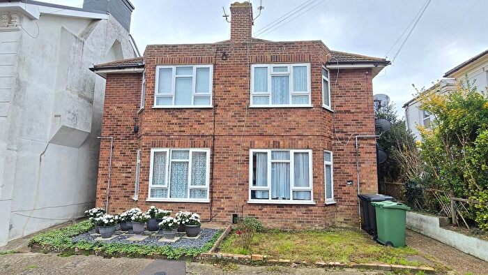 1 Bedroom Flat For Sale In St James Road, Bexhill-On-Sea, TN40