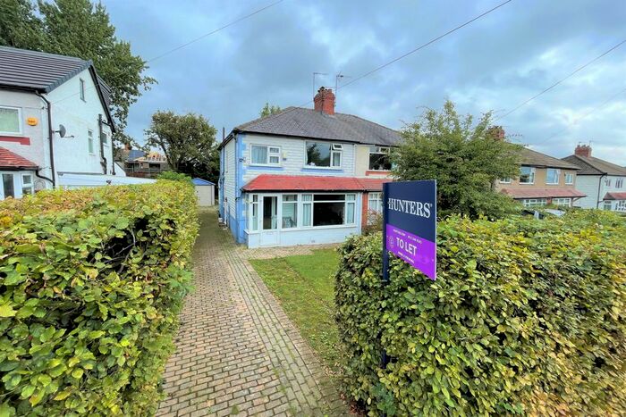 3 Bedroom Semi-Detached House To Rent In Talbot Gardens, Roundhay, Leeds, LS8