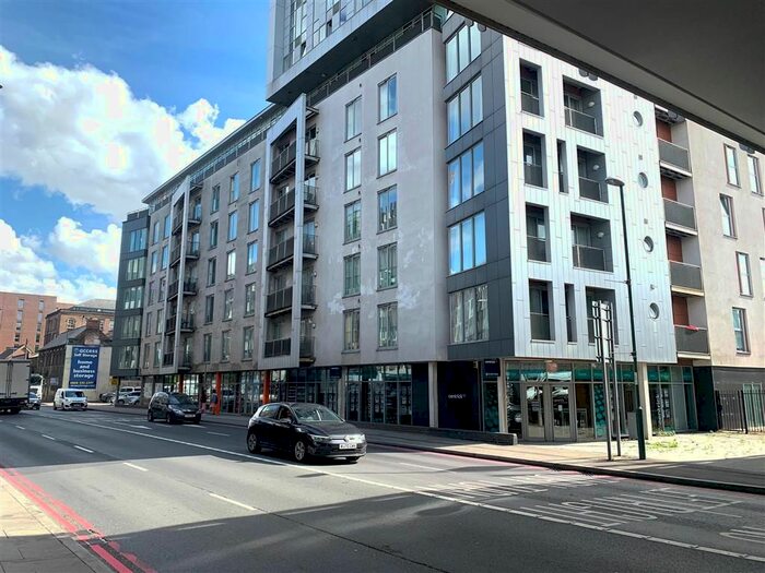 2 Bedroom Flat To Rent In Queens Road, Nottingham, NG2