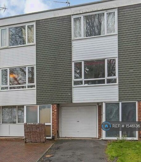 2 Bedroom Terraced House To Rent In Langton Close, Winchester, SO22