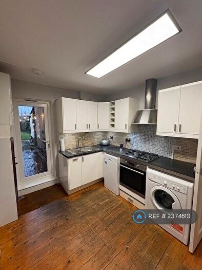 2 Bedroom Maisonette To Rent In Copleston Road, London, SE15