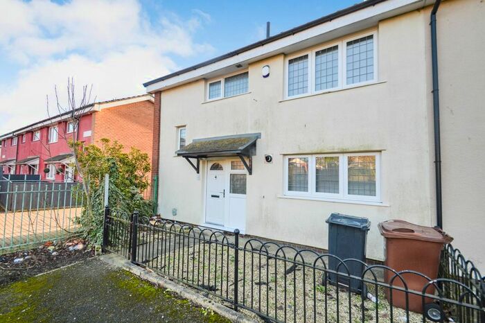 3 Bedroom End Of Terrace House To Rent In Haydock Garth, Bransholme, Hull, Yorkshire, HU7