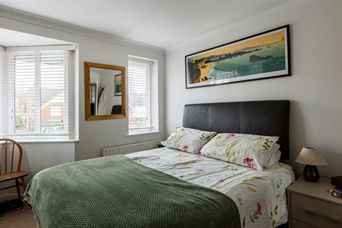 4 Bedroom Detached House For Sale In Warren Road, Reigate, RH2