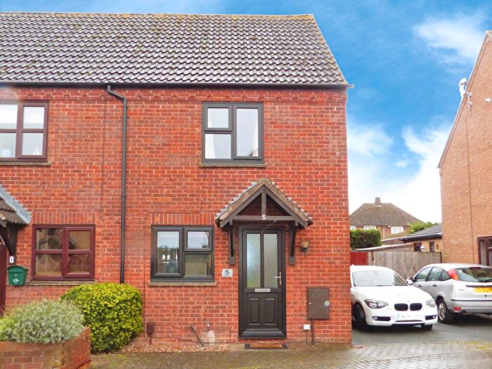 2 Bedroom Semi Detached House To Rent In Meadow Lea, Bishops Cleeve, GL52