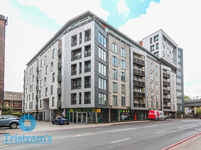 2 Bedroom Penthouse For Sale In The Pictureworks, Queens Road, NG2