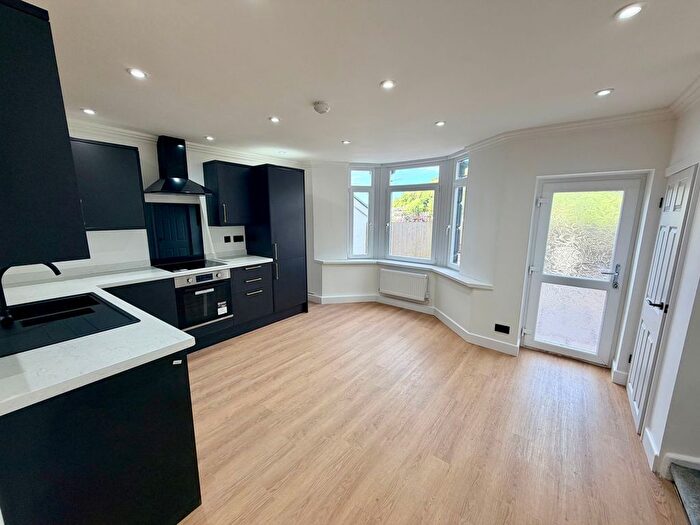 3 Bedroom Terraced House To Rent In Richmond Road, Six Bells, NP13
