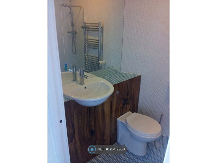 1 Bedroom Flat To Rent In Uttoxeter Road, Abbots Bromley, WS15