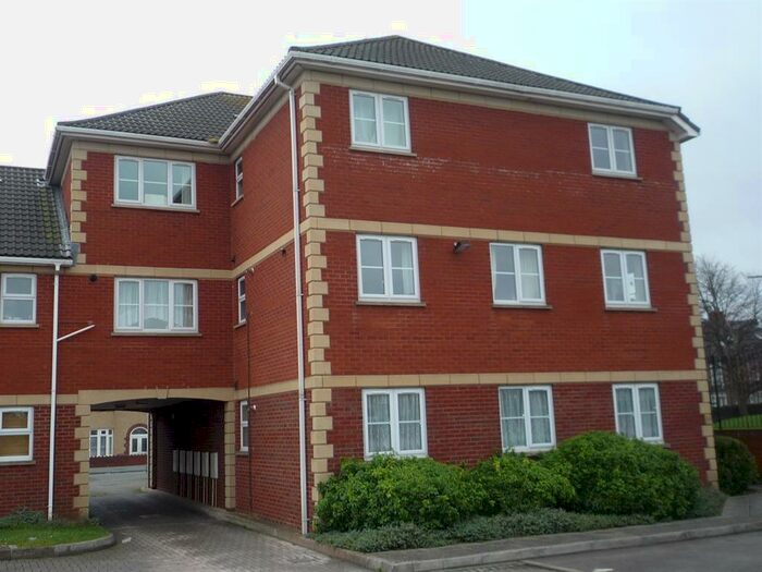 2 Bedroom Flat To Rent In Soundwell Road, Bristol, BS16