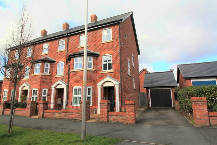 3 Bedroom Town House To Rent In Cheshires Way, Saighton, Chester, CH3