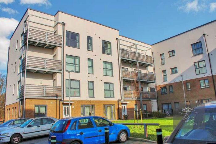 1 Bedroom Flat To Rent In Passingham House, Ferraro Close, Heston, TW5