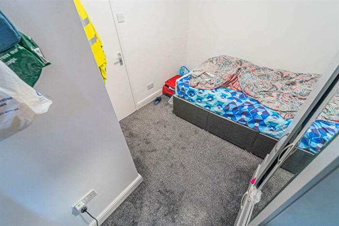 4 Bedroom House To Rent In Harborne Park Road, Birmingham, B17