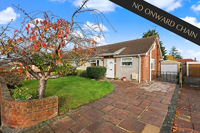 2 Bedroom Semi-Detached Bungalow For Sale In Lakewood Drive, Wigmore, Gillingham, ME8