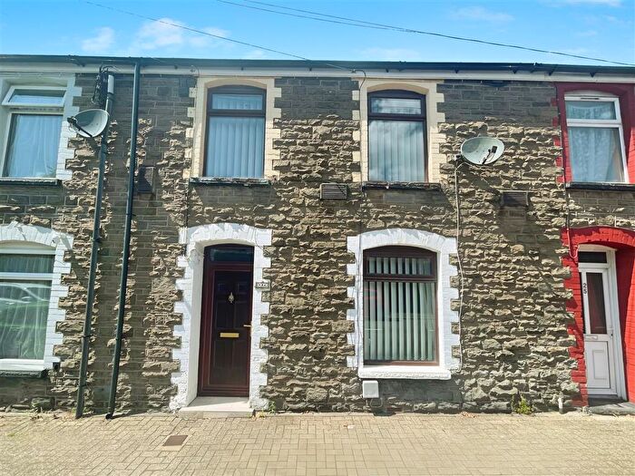 3 Bedroom House To Rent In Coedpenmaen Road, Pontypridd, CF37