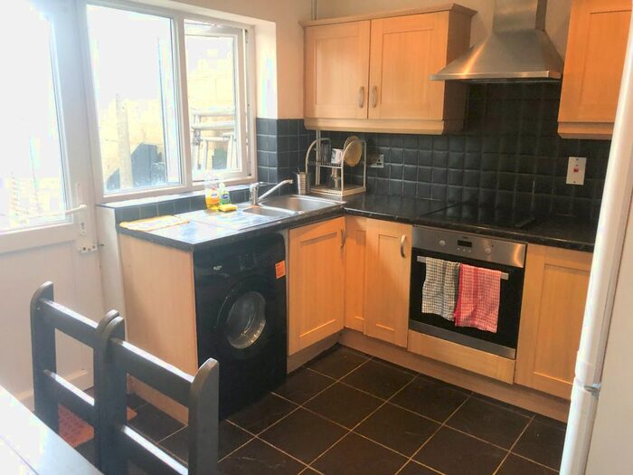 3 Bedroom Semi-Detached House To Rent In Ealing Road, Brentford, TW8