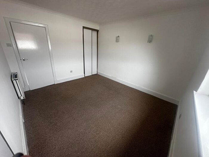 2 Bedroom Flat To Rent In Arnprior Road, Glasgow, G45