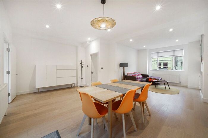 3 Bedroom Terraced House For Sale In Colehill Lane, London, SW6