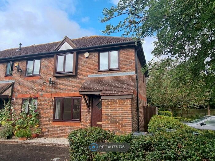 3 Bedroom End Of Terrace House To Rent In Morgan Drive, Greenhithe, DA9