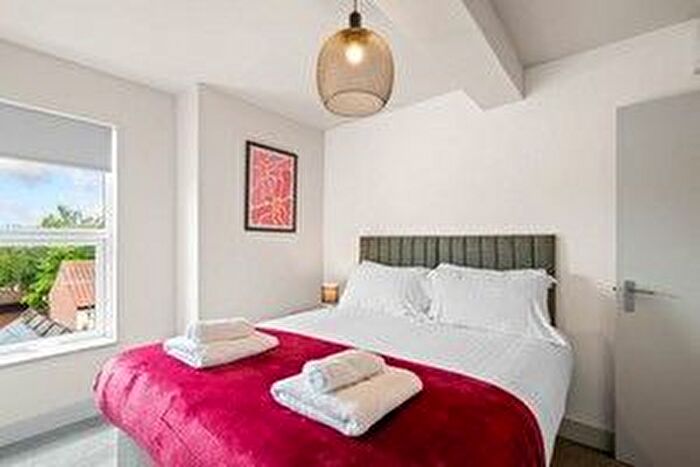 1 Bedroom Flat To Rent In Market Place, Market Rasen, LN8